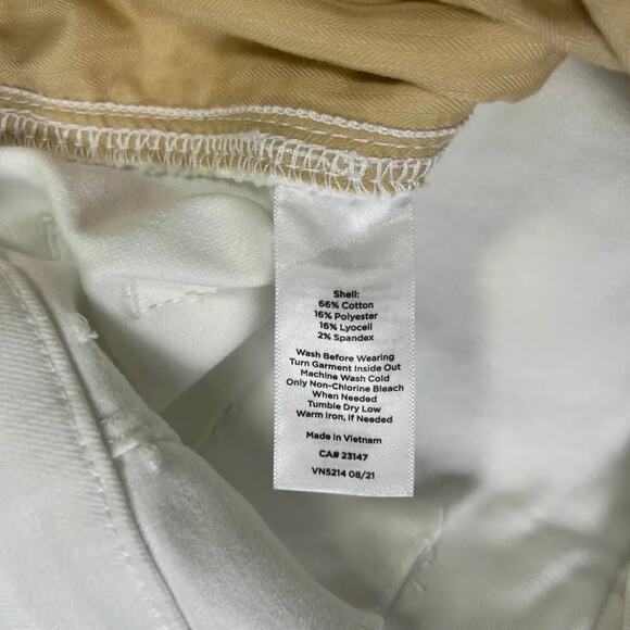 Talbots Women’s White Wide Leg Jeans Size 10 High Rise Button Front Cotton Blend - Picture 9 of 9